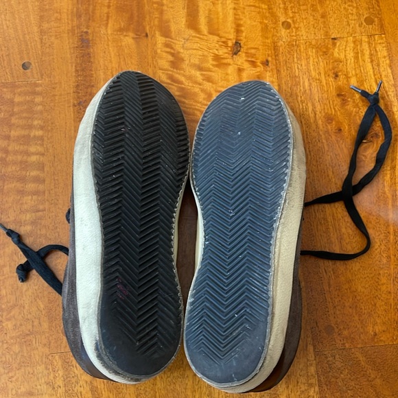 Men’s Golden Goose Super Star Sneakers - Picture 6 of 8